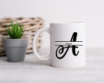 Tasse mit Monogramm A